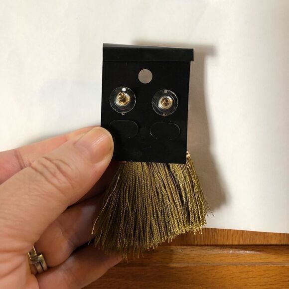 Green Boho Tasseled Earrings (A)103 - Picture 5 of 5